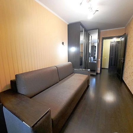 Ботанік Це 3 Кімнатна Квартира Подобово У Центрі Полтави Мережа Alex Apartments Безконтактне Заселення 24-7 Документи Для Відряджень 폴타바 외부 사진